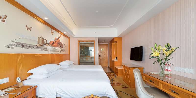 room_07ea10d2-a136-4bdf-8c14-24db4d2e9fa3.jpg