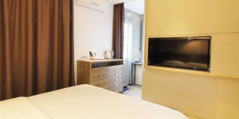 room_7265cbff-1681-4e84-ab3d-8e9c49e22b30.jpg