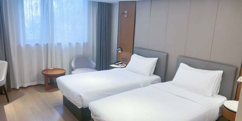 room_24d8cee4-c4a9-4748-a93d-1a9e699065ed.jpg