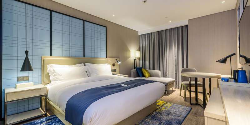 room_ebe280ca-654d-4c98-8dd0-577079adfc42.jpg