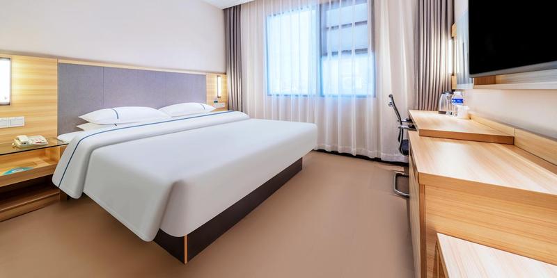 room_95df1b03-809e-4437-b463-a76f8c4d2bb1.jpg
