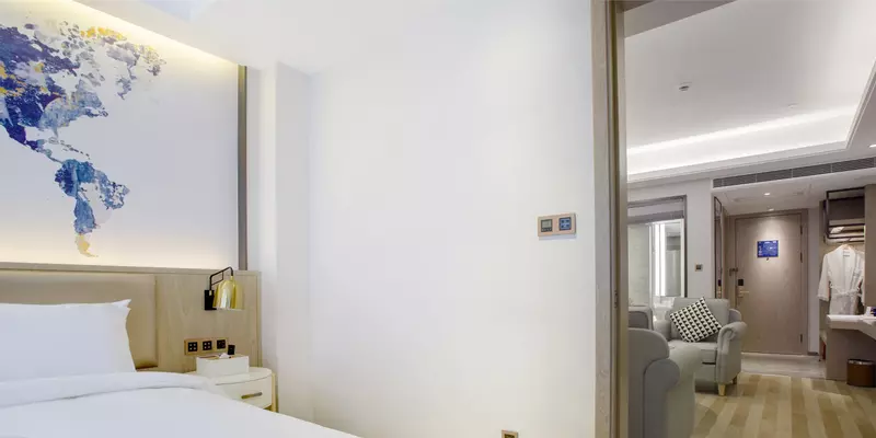 room_c53337ea-ae6d-4a35-8b3e-1d8afd8ba688.jpg