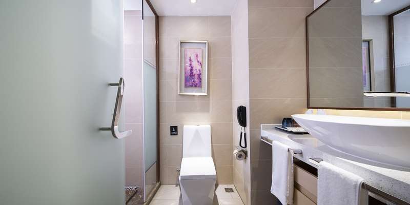 room_6c817ace-4097-489f-8ea7-21e67548de3d.jpg