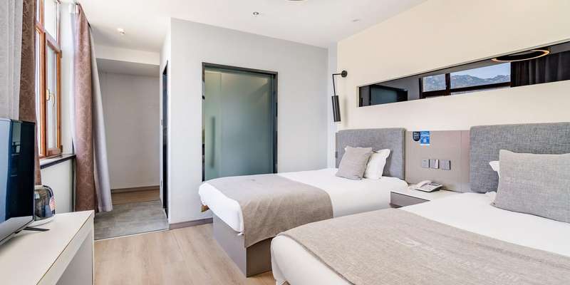 room_0fa2e798-06ea-402a-904d-e4d6a1b064a1.jpg