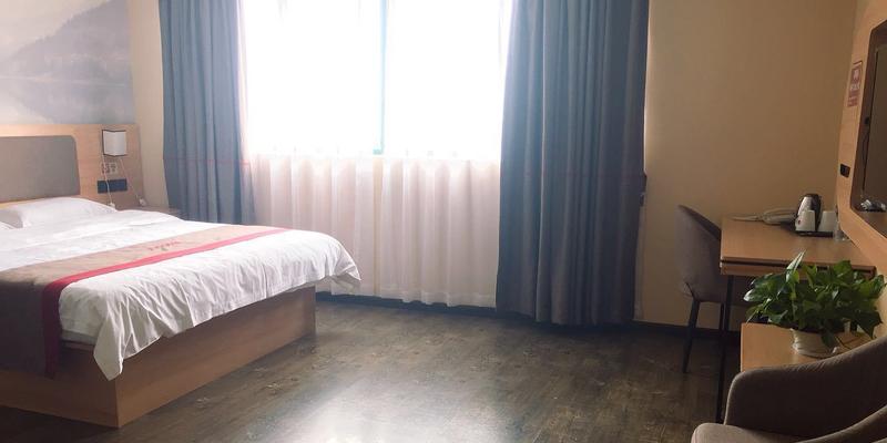 room_a353907b-fa19-4412-8307-7507245cb5c8.jpg