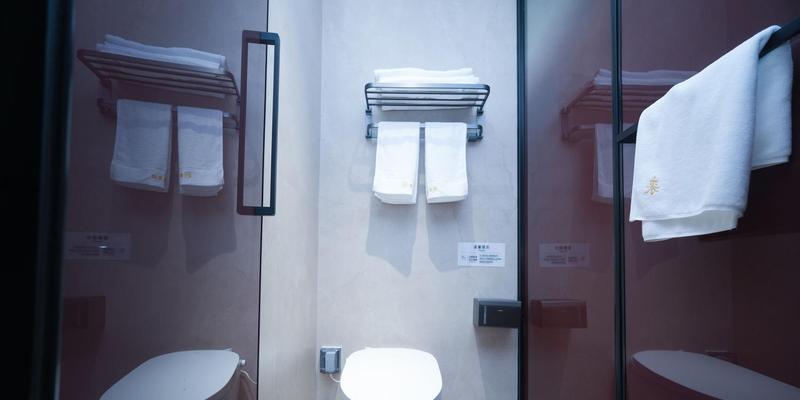 room_7ec0b3dd-ff3e-4cfa-bf8a-95f2a78bff65.jpg