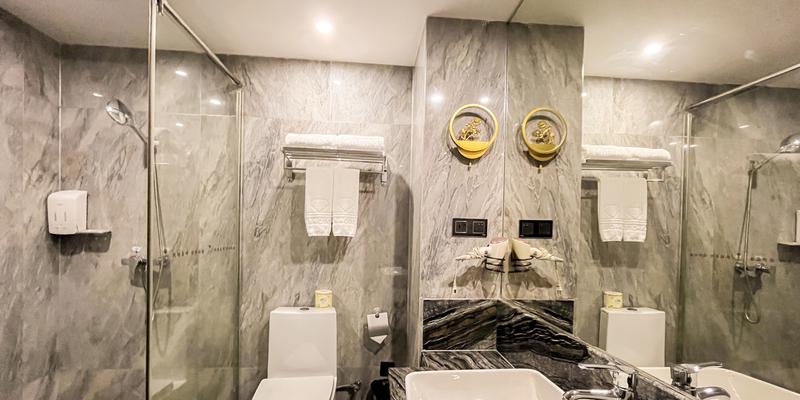 room_a2f21a62-3e13-462d-8148-9d654992915c.jpg