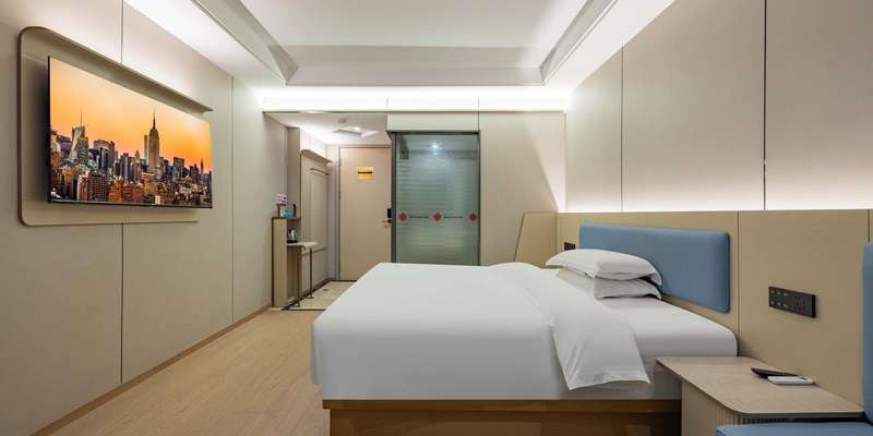 room_e51bb0ec-32e6-4b1c-9d4e-d2957abd08c6.jpg