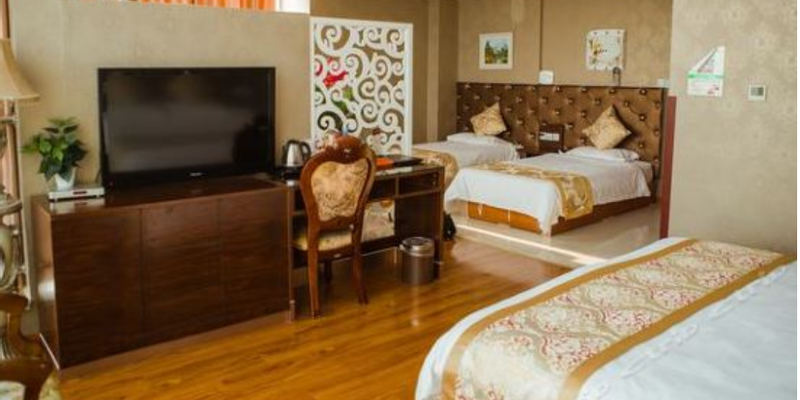 room_44e748c7-f0b2-4db4-a337-8b43f6d03f5d.jpg