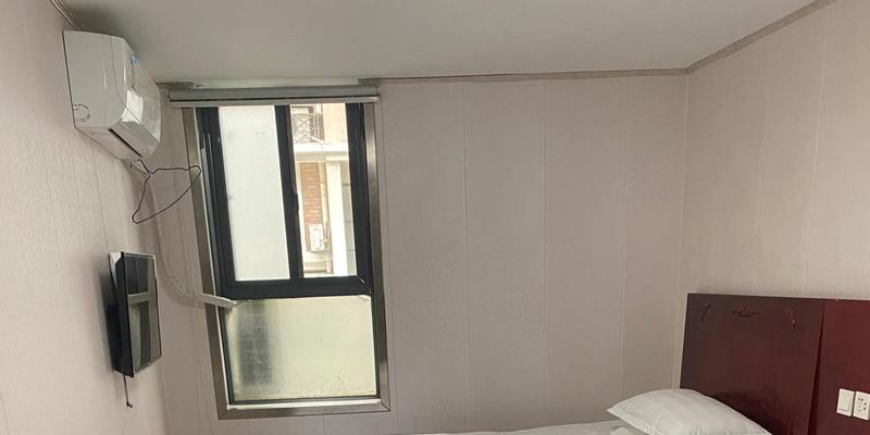 room_e6ccf521-ec2f-4ccd-96fb-36b0dfa323e8.jpg