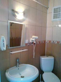 room_abf3360f-a85b-4e42-883a-5b81adba3f74.jpg