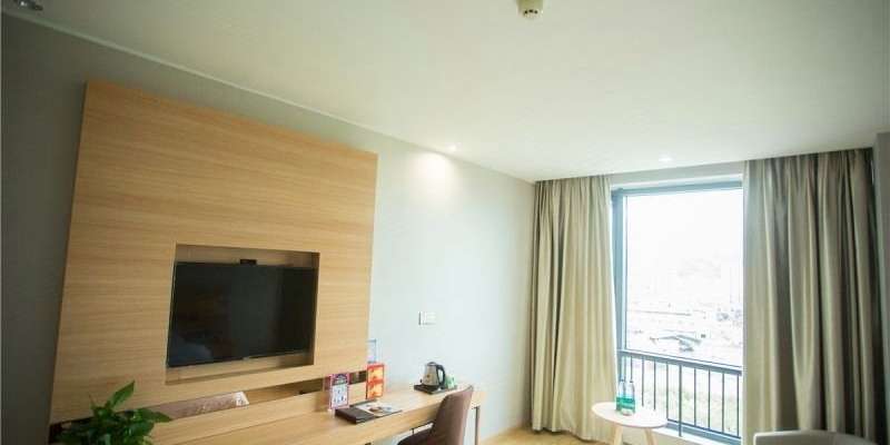 room_f64e1b22-2d2c-4b72-a952-552cace297f5.jpg