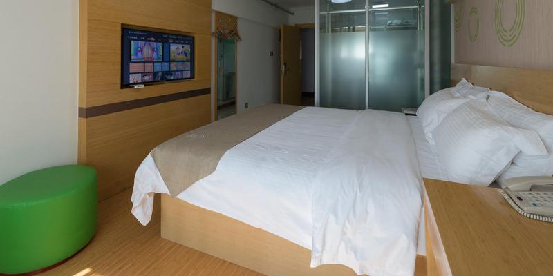 room_d48d60b1-075a-425d-961e-de6a757e09aa.jpg