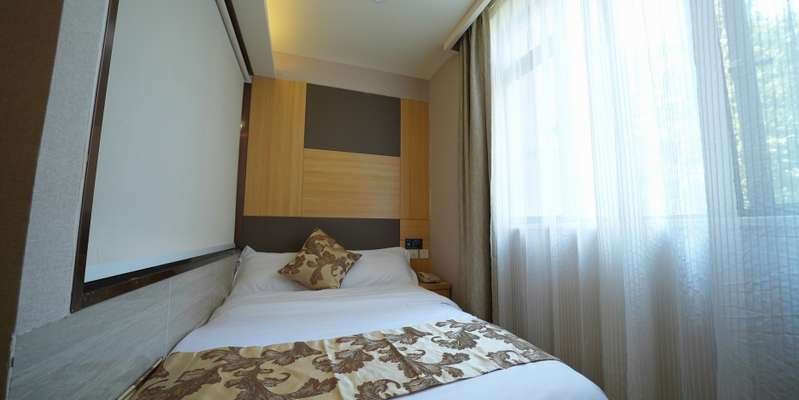 room_3d393269-8129-450e-aef6-dc0808b8e5b7.jpg