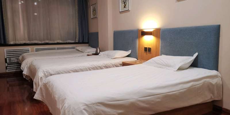room_cebd30f2-d7f9-4c59-9010-86a4e8dbec0d.jpg
