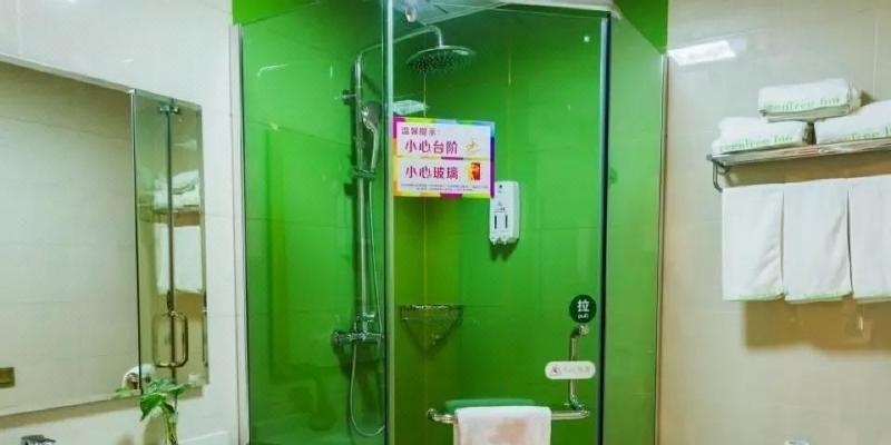 room_a3819c84-81a8-457f-82be-cc50c0824c14.jpg