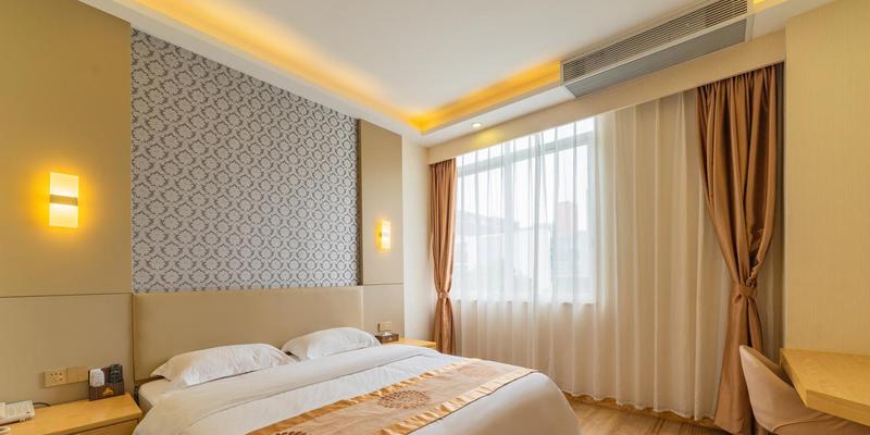 room_a0c5dc6c-b130-40c8-b7f9-3877ddc056d2.jpg