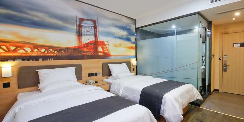 room_2d7eb97f-e7ee-4706-874e-1f48cd562e97.jpg