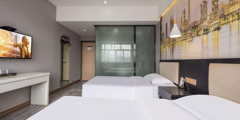 room_a6de60ae-3581-40c5-a935-95957e35e96e.jpg