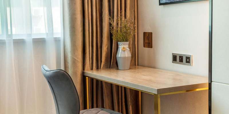 room_c8f84d73-1fe0-456f-9d91-5407edddc7cb.jpg