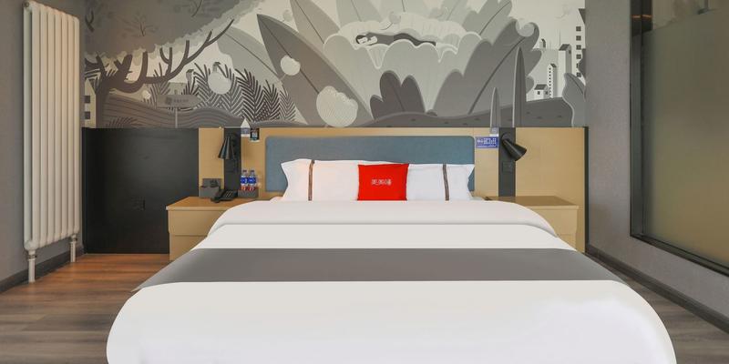 room_953eb7fe-9dc1-45f4-b5c1-e71310dedfdb.jpg