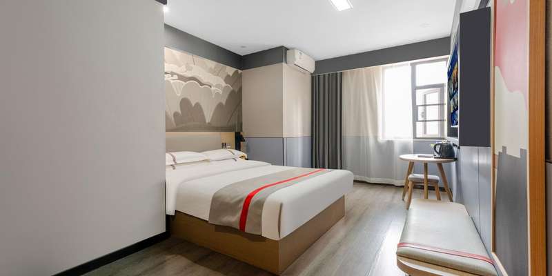 room_7295de3a-11a9-4a5a-b0ad-d0ef85003944.jpg