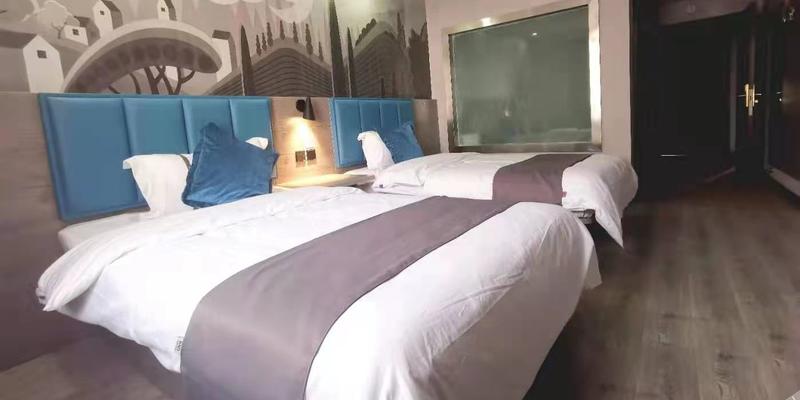 room_1fadea24-9e63-4491-bfca-8d4d46c91f9b.jpg
