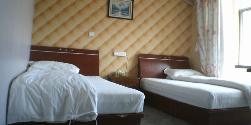 room_135c789b-30e7-4b84-bc74-45bd08dc0987.jpg