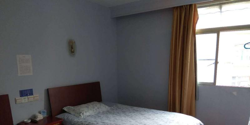 room_2a92b3a4-16c2-4c48-9dcf-3638f07ea794.jpg