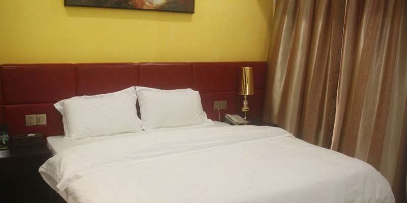 room_90eaaa21-60ce-430b-816c-b8c1419caaad.jpg
