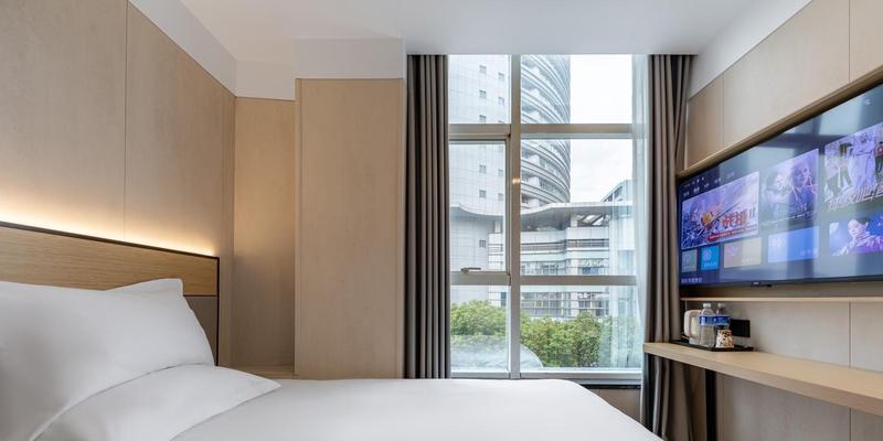 room_52de8f9f-7f03-4ee9-85b0-9c03e5cbd883.jpg