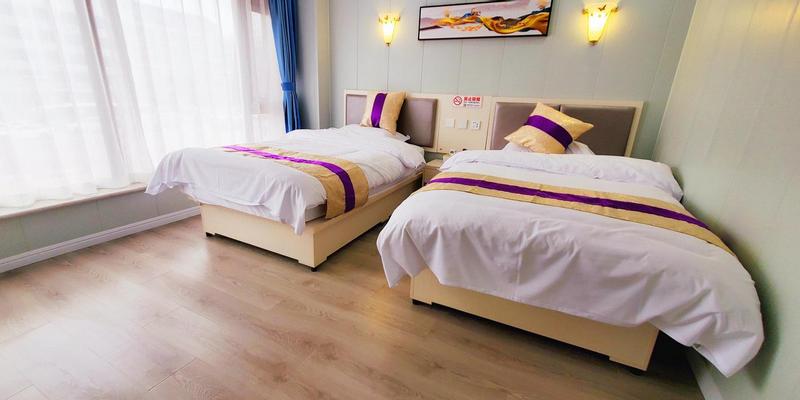 room_0aec4b7e-e0f8-4cb4-bd4e-c3031165da4c.jpg