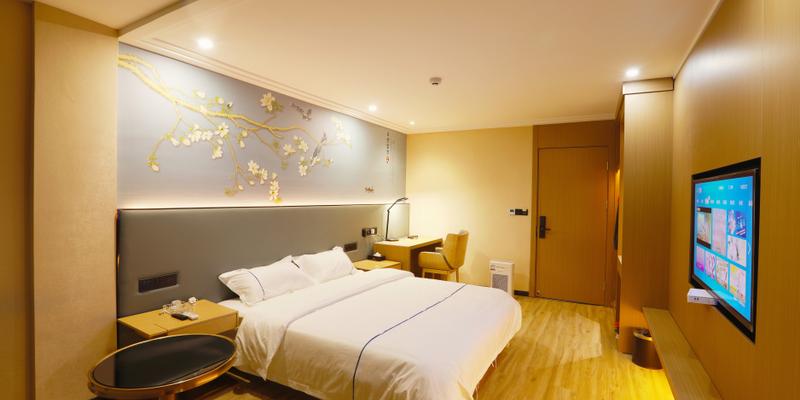 room_14cb92cb-5e14-45ff-ae95-7c90fc42b21e.jpg
