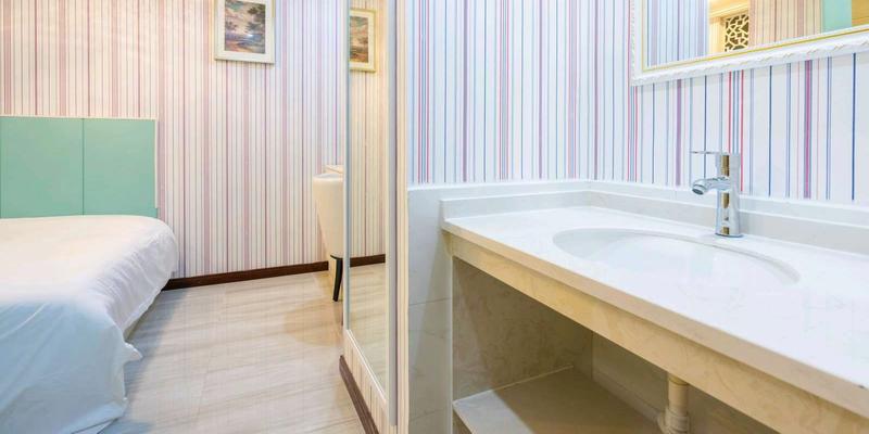 room_839aa4c0-5cc1-472b-95fc-f52330f83f7c.jpg