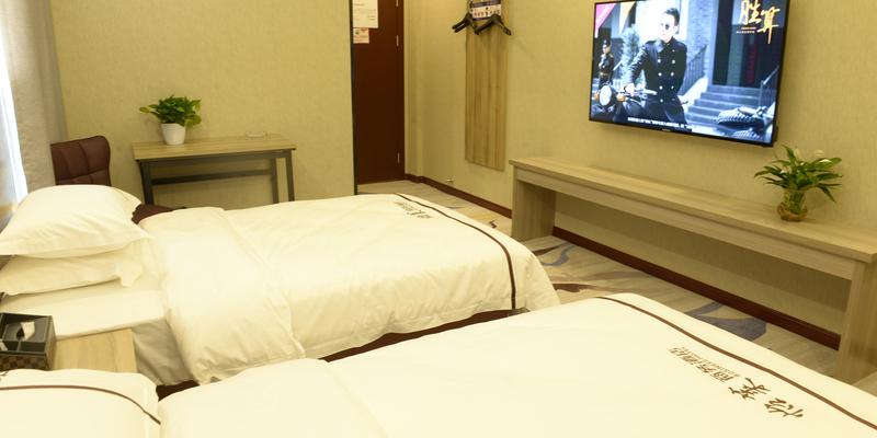 room_596f5c3d-c283-4fec-bee3-b82bed1dda6d.jpg