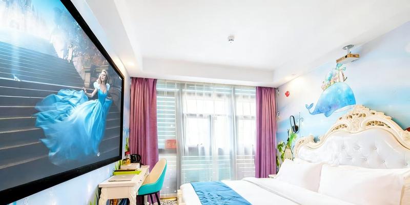 room_bf19f0ed-3b75-45f6-8acf-8b89cbe4c7e2.jpg