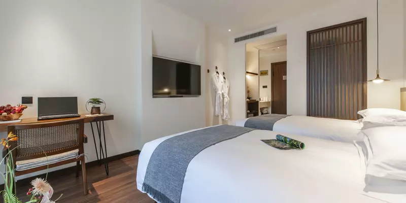 room_69c358b8-0ca5-431c-82e0-7032e7df0573.jpg