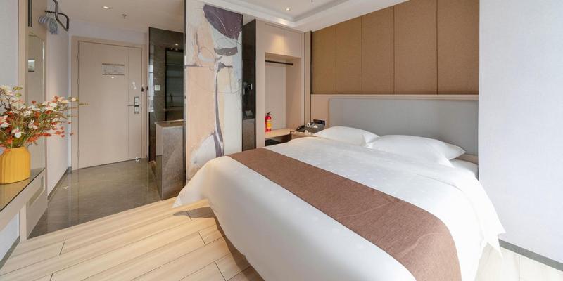 room_1c83d692-8bec-4dfd-9d1f-8923eb466dda.jpg