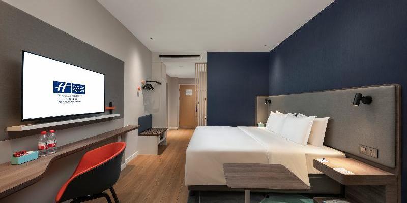 room_bf22cca9-c56d-44eb-b9d2-b96af2fc4a9b.jpg