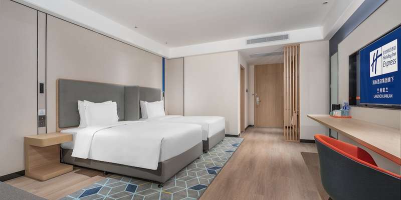 room_dbd374c0-32f6-45e6-a7d7-7c54c9ab9ff8.jpg