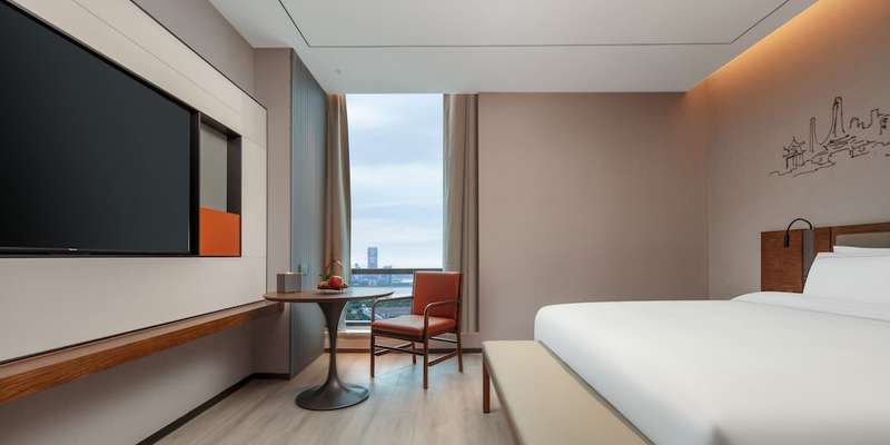 room_9a7ba021-dd33-49a7-b6b9-b15638dc24b3.jpg