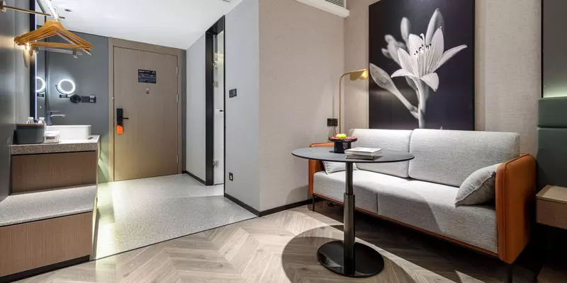 room_24c3e3c6-3da1-4638-a01e-d2a5628611fc.jpg
