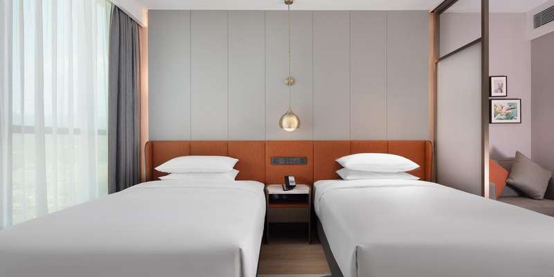 room_8dc8bb2b-3d0a-455c-9dce-216716b15d3c.jpg