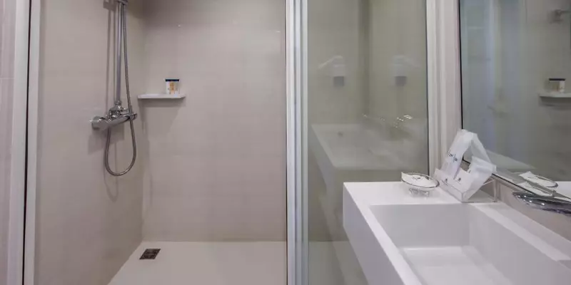 room_7c99b280-d3fa-450c-8c9b-051c7bb057cd.jpg