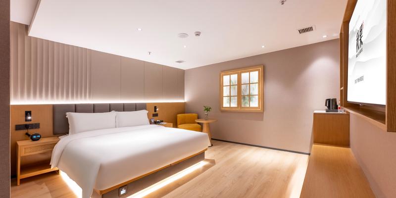 room_ae0472ec-694f-4de1-bd70-0e2a06aeeeec.jpg