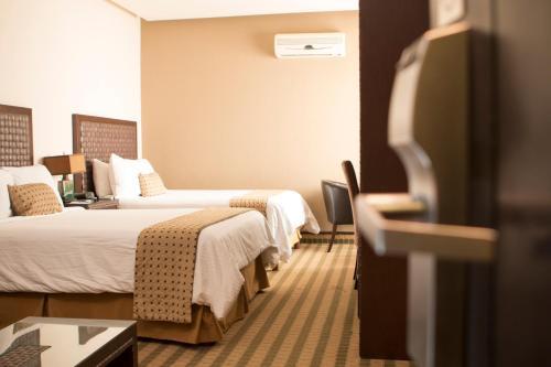 room_9ef9c341-0b16-4dae-a8cd-009a0318c578.jpg