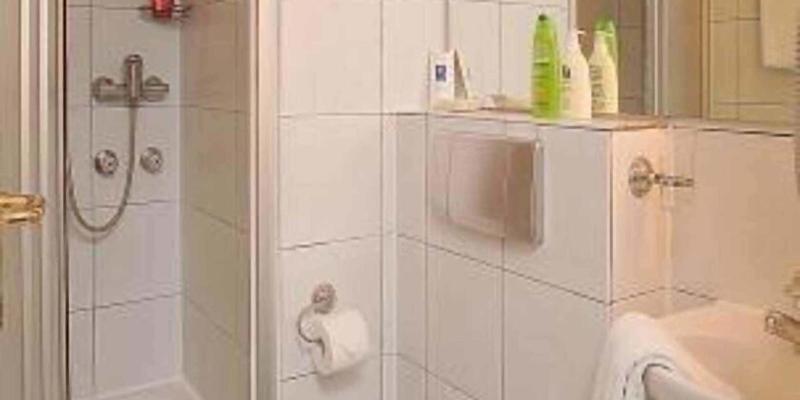 room_aad4ea23-4418-4bfe-9cf0-311d55aa3ddf.jpg