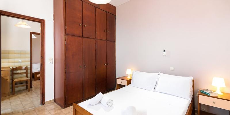 room_9cb4dd8f-bdf7-4cc5-bcf4-38129b1ba940.jpg