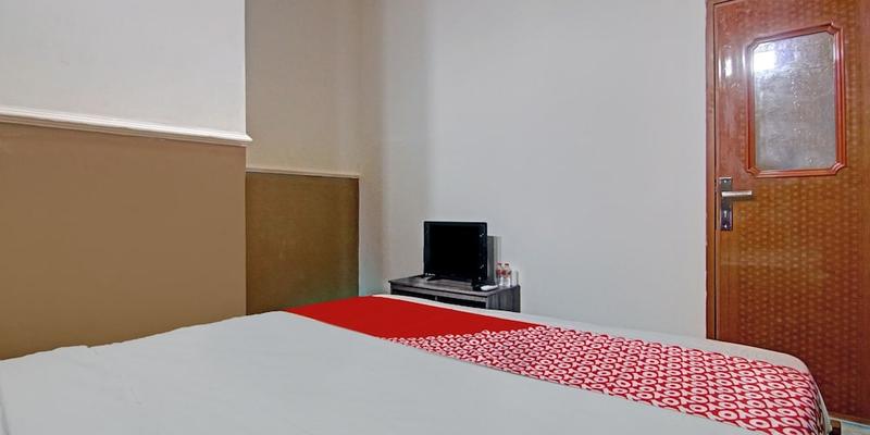 room_d47975a8-b3e5-4eb3-b9d1-55b5b3cf34b1.jpg
