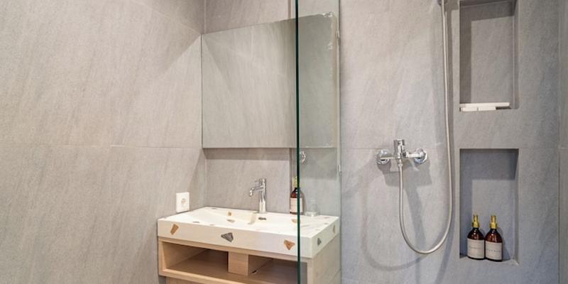 room_356f657f-cb9a-47a5-8af4-a594c8e7b8a4.jpg